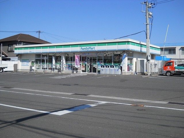コンビニ　ファミリーマート潮見町店（コンビニ）まで421m