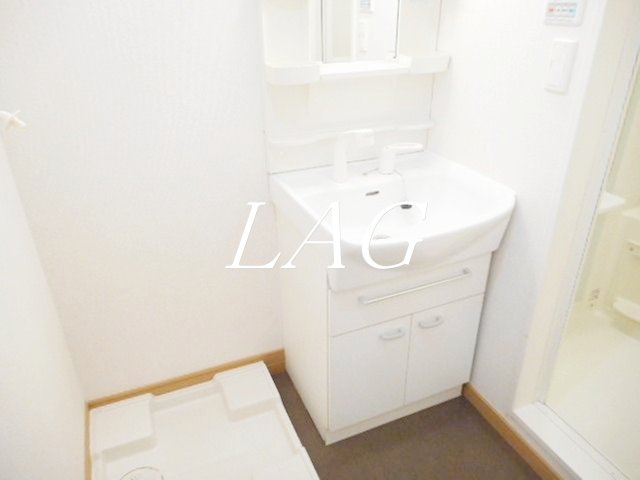 洗面設備　独立洗面台です。