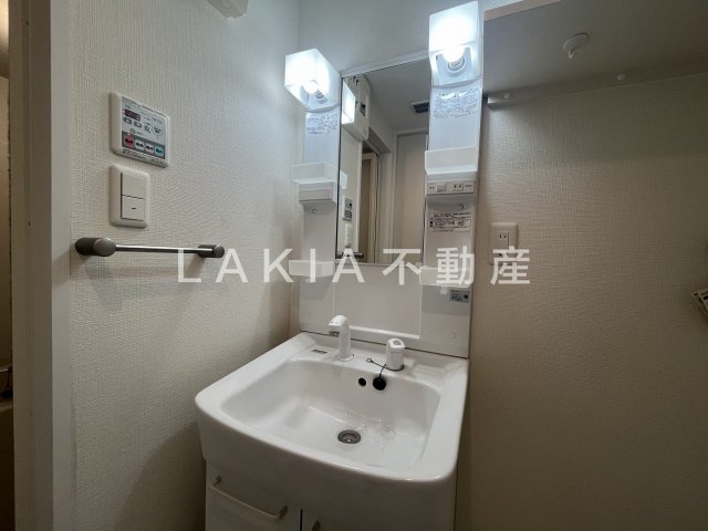 地下鉄千日前線 桜川駅 徒歩7分 13階建 築15年の内装写真