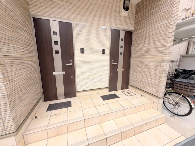 エントランス　綺麗なエントランスです。