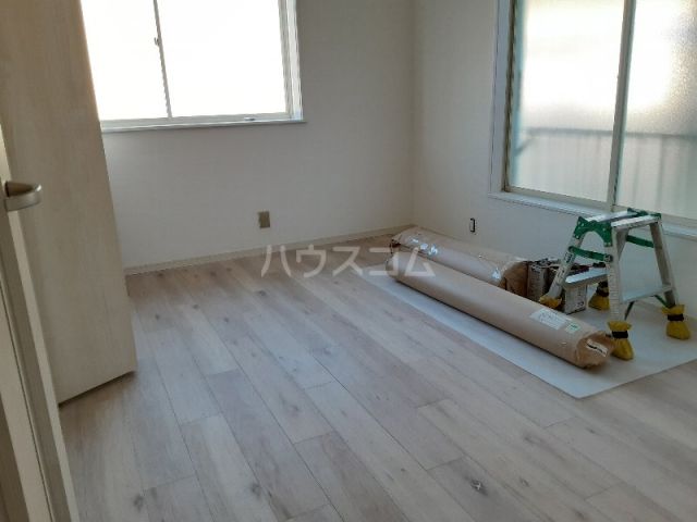 パオゼ南綾瀬の内装写真
