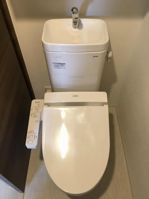 メイクスデザイン新宿のトイレ写真
