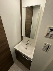 メイクスデザイン新宿の内装写真