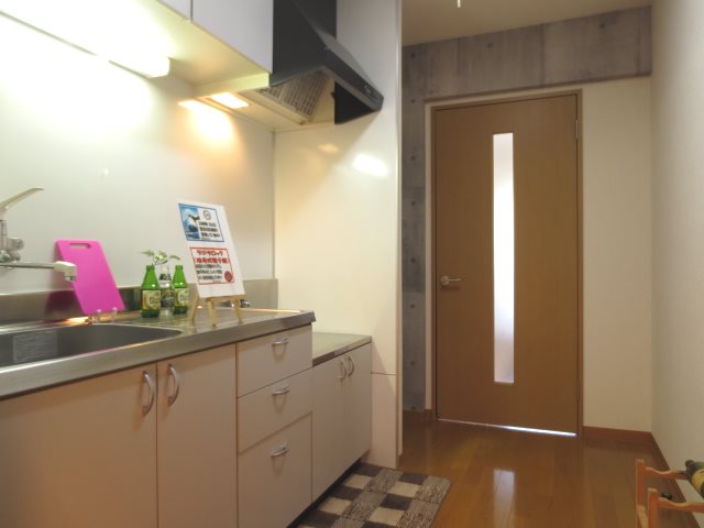 エーデルIのキッチン写真