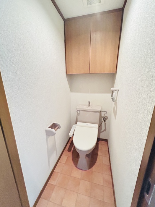 フォレストコート青葉台のトイレ写真