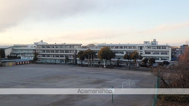 中学校　上尾市立太平中学校（中学校）まで729m