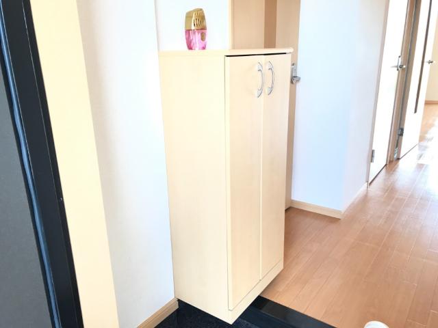 玄関　下足箱