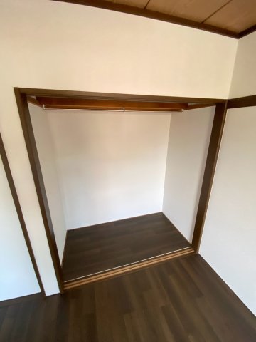 収納　洋室2☆