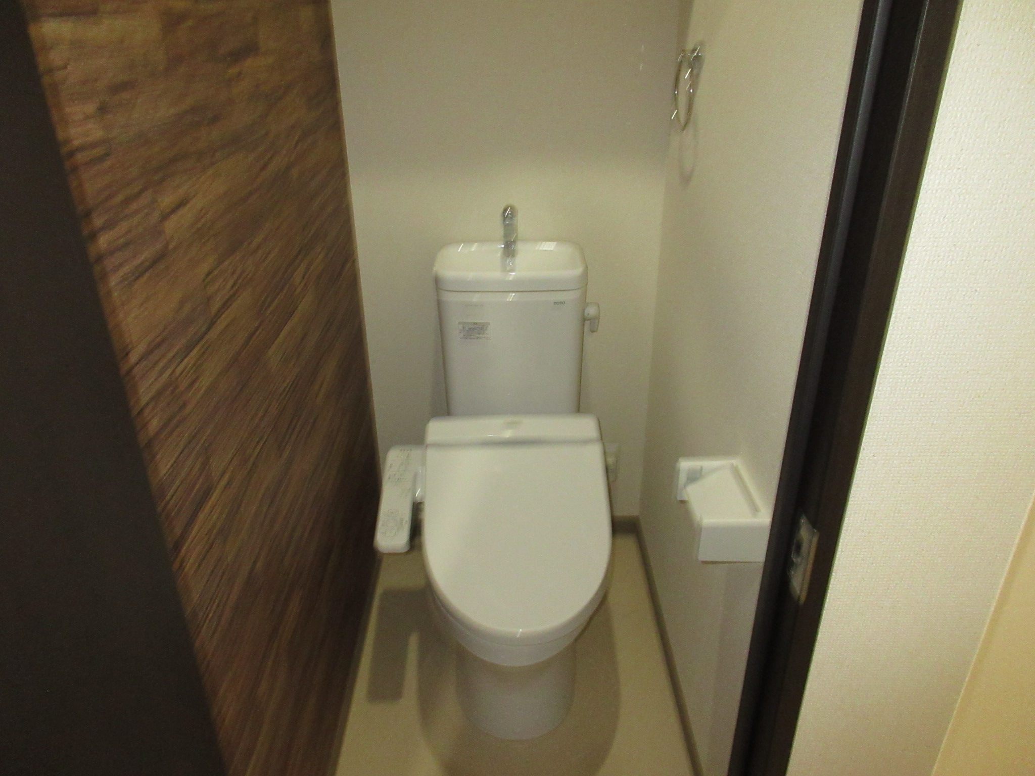 近鉄南大阪線 針中野駅 徒歩6分 3階建 築10年のトイレ写真