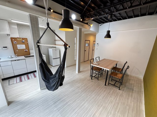 山城町1丁目戸建の居間写真