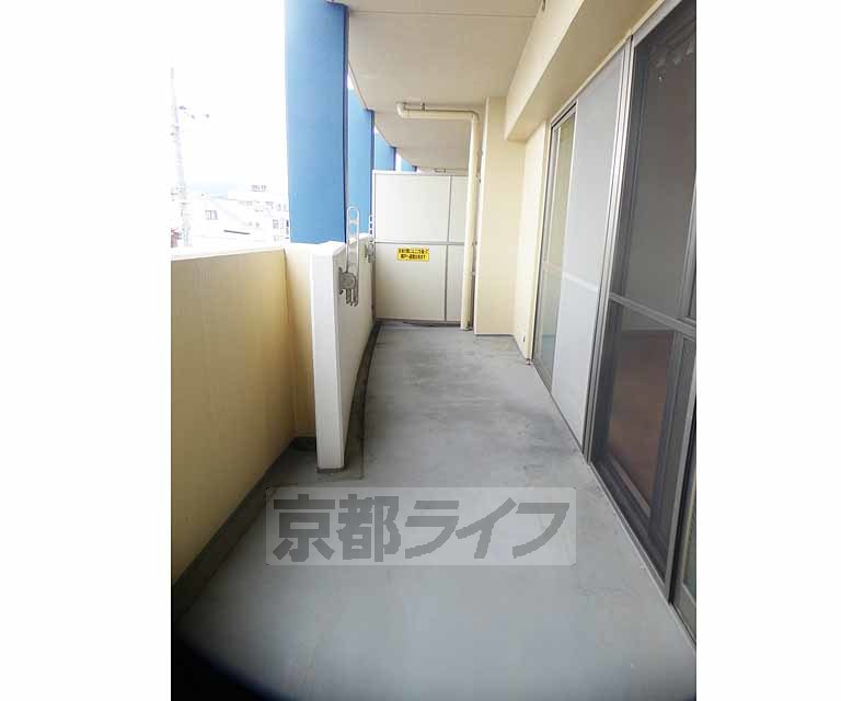 バルコニー　広々としたバルコニーです