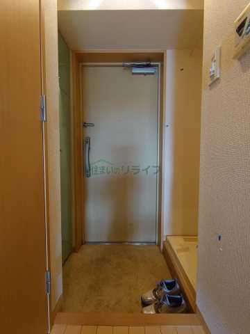 玄関　※参考写真　同タイプ（間取り）の写真となります。