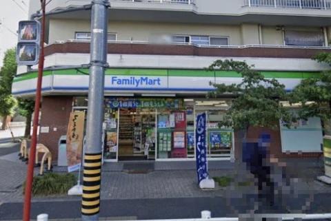 コンビニ　ファミリーマート みのてつ彩紅橋店（コンビニ）まで174m