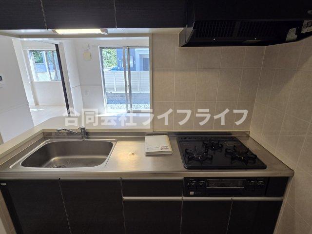 キッチン　コンパクトなキッチンで掃除もラクラク