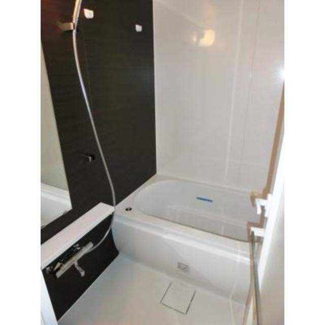 バス・シャワールーム　※写真は同タイプ住戸です。