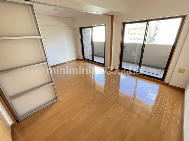 リーガル江戸堀の内装写真