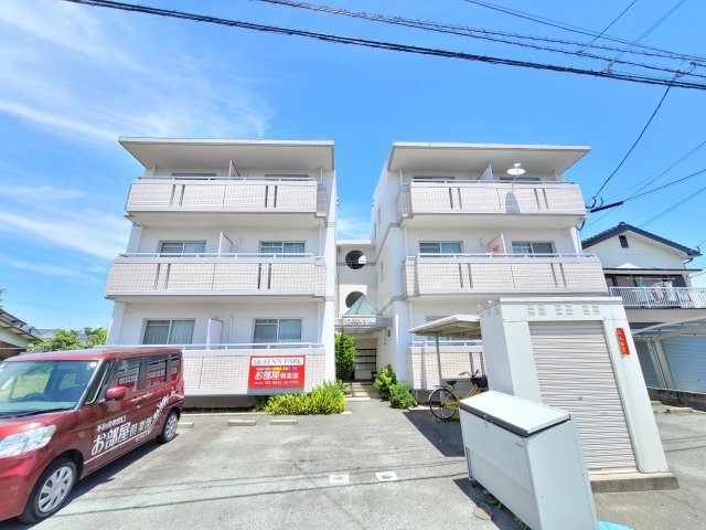 建物外観　落ち着いた雰囲気の外観です