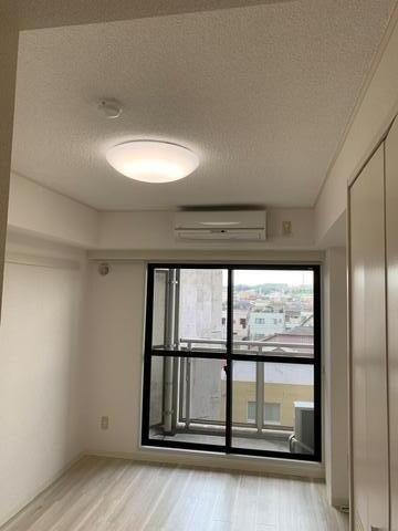 東急東横線 元住吉駅 徒歩10分 5階建 築33年の居間写真