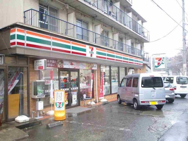 コンビニ　セブンイレブン（コンビニ）まで600m