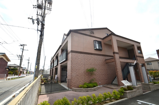 建物外観　落ち着いた外観