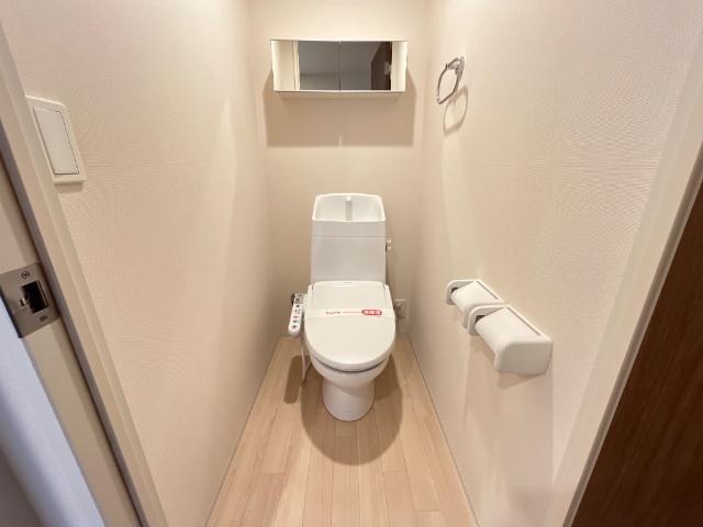 トイレ　シャワー付トイレ