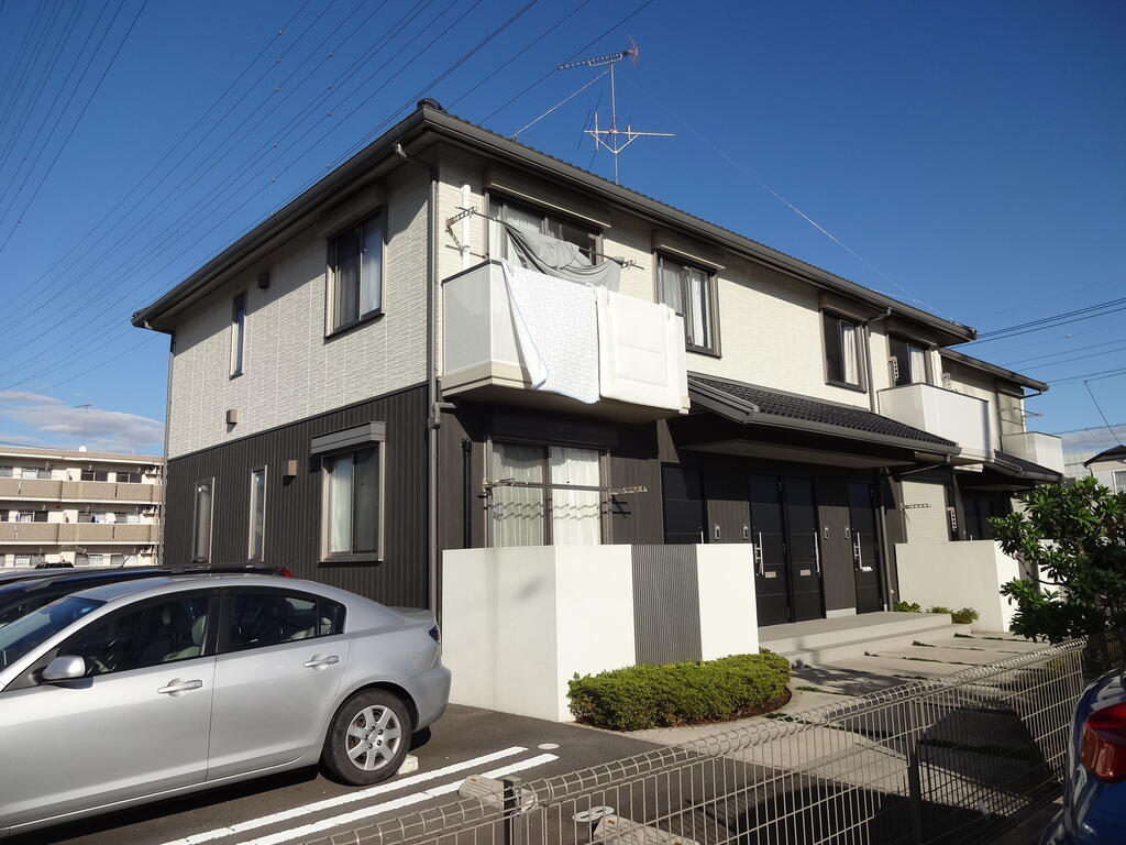 建物外観　☆和風テイストの積水ハウスシャーメゾンは風景に馴染みますね