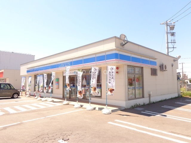 コンビニ　ローソン函館亀田本町店（コンビニ）まで295m