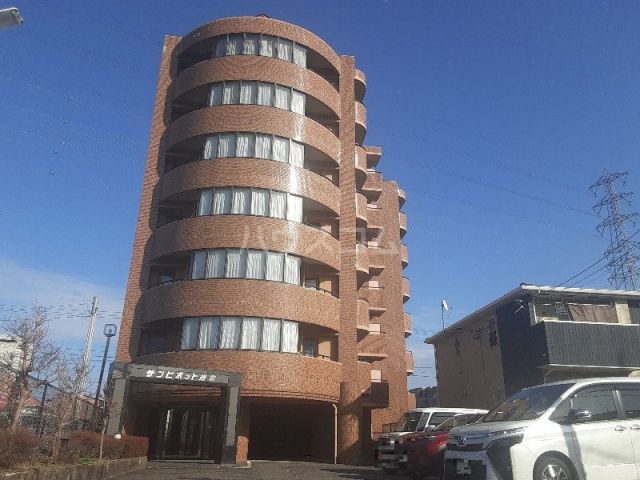 岩倉市大地町のマンションの建物外観