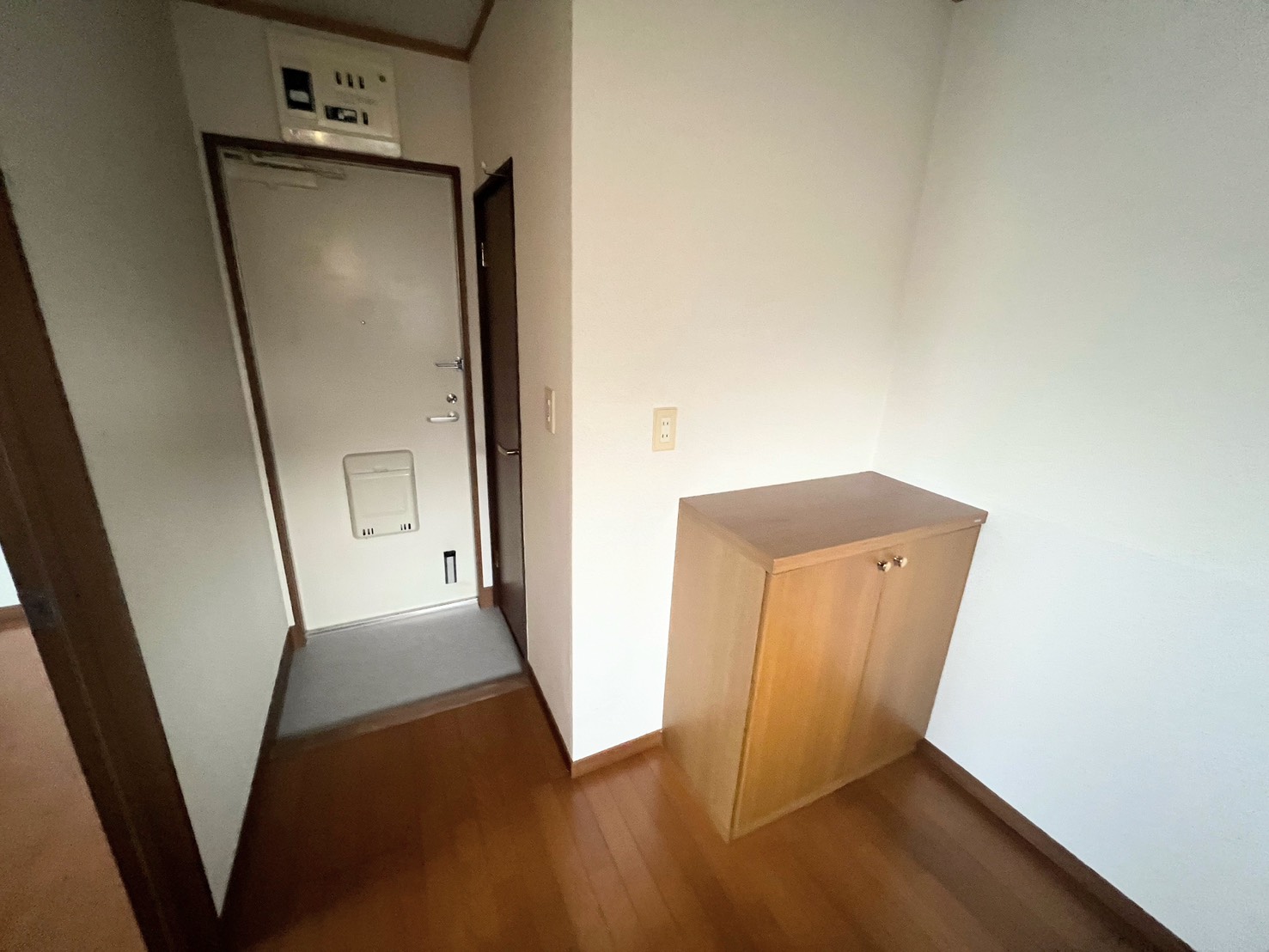 玄関　シューズボックス