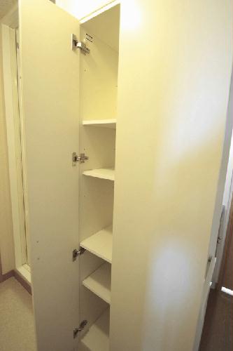 収納　タオル・洗剤・お風呂用品等など、かさばるものを全部収納！