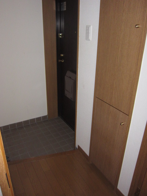 玄関　写真は別のお部屋です