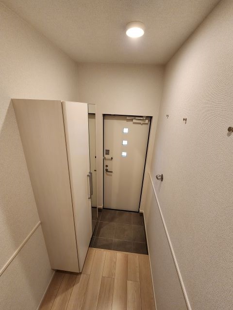 玄関　同タイプ物件を掲載しております