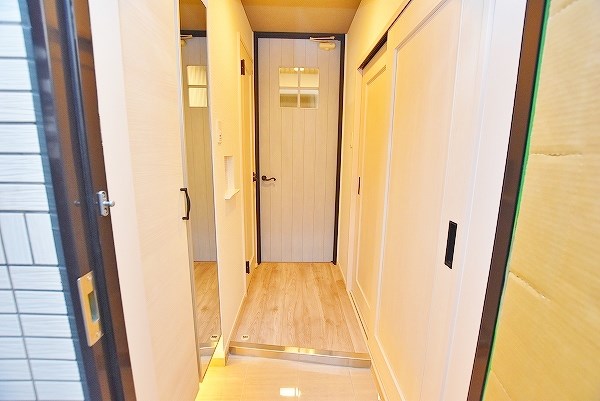 玄関　★来客者からのプライバシーを守る玄関ホール★