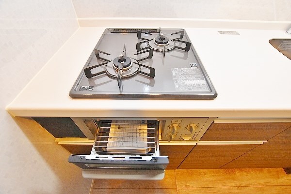 その他設備　★２口ガスシステムキッチン(グリル付)★