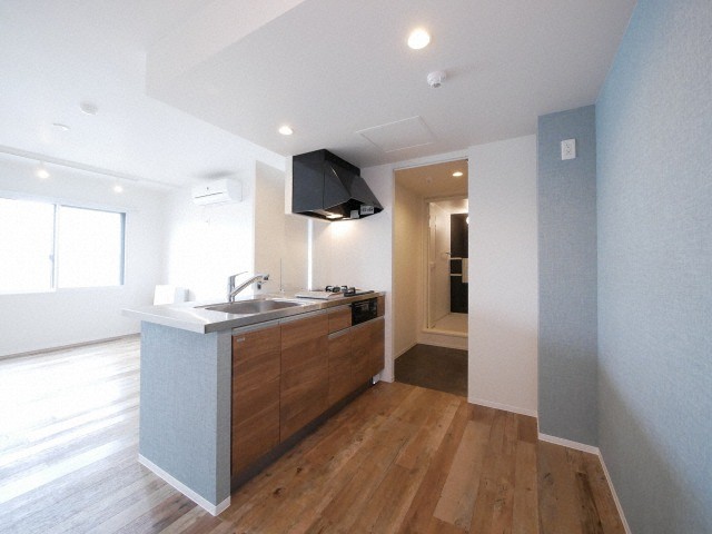 キッチン　人気の対面システムキッチンタイプです！