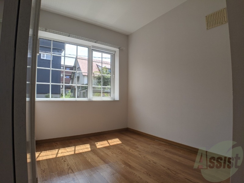 その他部屋・スペース　寝室を撮影しました。お昼寝したくなりますね。