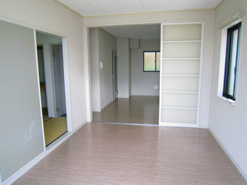 居室・リビング　別部屋の画像です