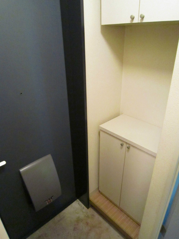 玄関　別部屋の画像です