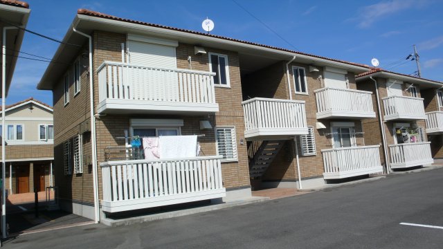 建物外観　南向きで日当たり良好　ＷＩ-ＦＩ無料