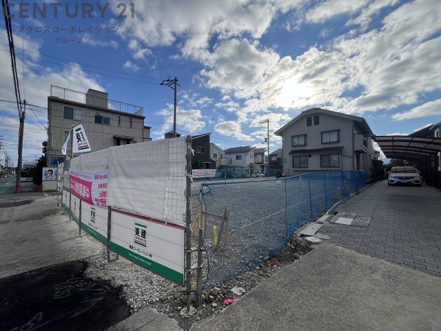 【宝塚市山本南1丁目新築アパートの建物外観】