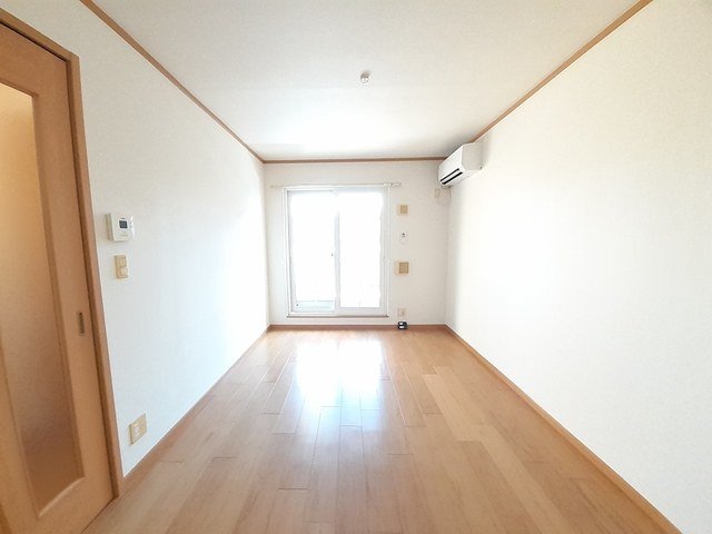 居室・リビング　使いやすい居間です