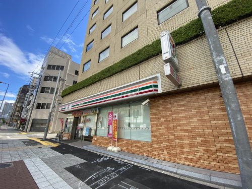 【大阪市西区立売堀のマンションのコンビニ】