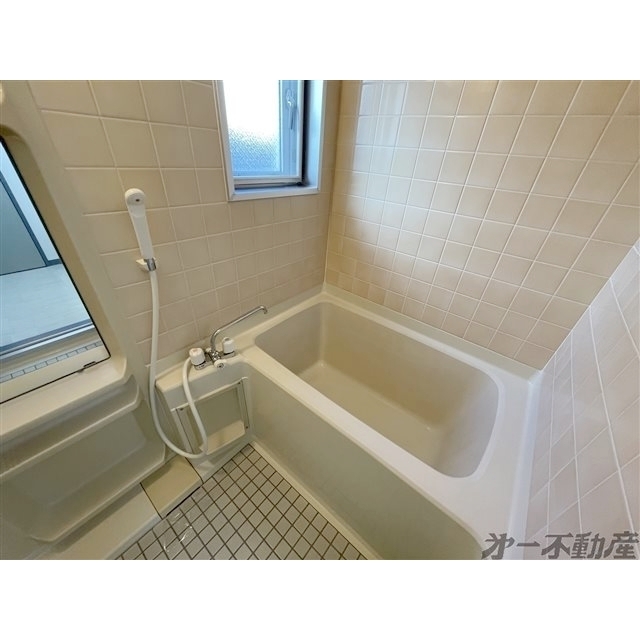 バス・シャワールーム　バスルーム