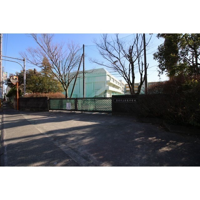 中学校　静岡市立安東中学校（中学校）まで850m