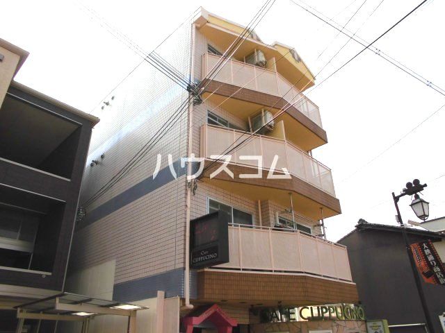 京都市右京区太秦多藪町のマンションの建物外観