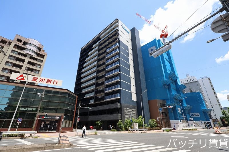 名古屋市中村区竹橋町のマンションの建物外観