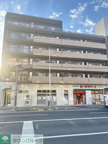 【横浜市鶴見区栄町通のマンションの建物外観】