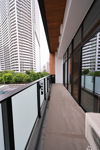 バルコニー　バルコニー