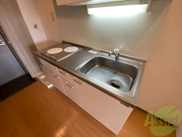 キッチン　シンプルなキッチンです。一人暮らしは最適ですね。