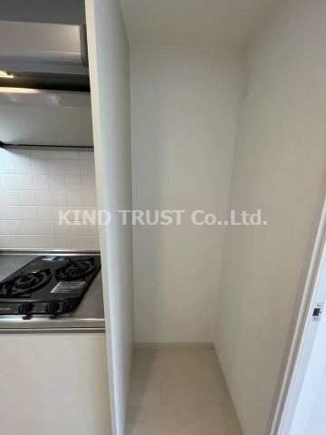 キッチン　冷蔵庫を置くスペースです